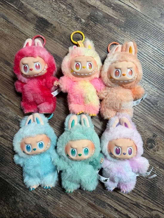 POP MART Other - Pop Mart Labubu The Monsters Big Into Energy Set